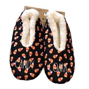 🆕 Rae Dunn CANDY COMA Sherpa Slippers